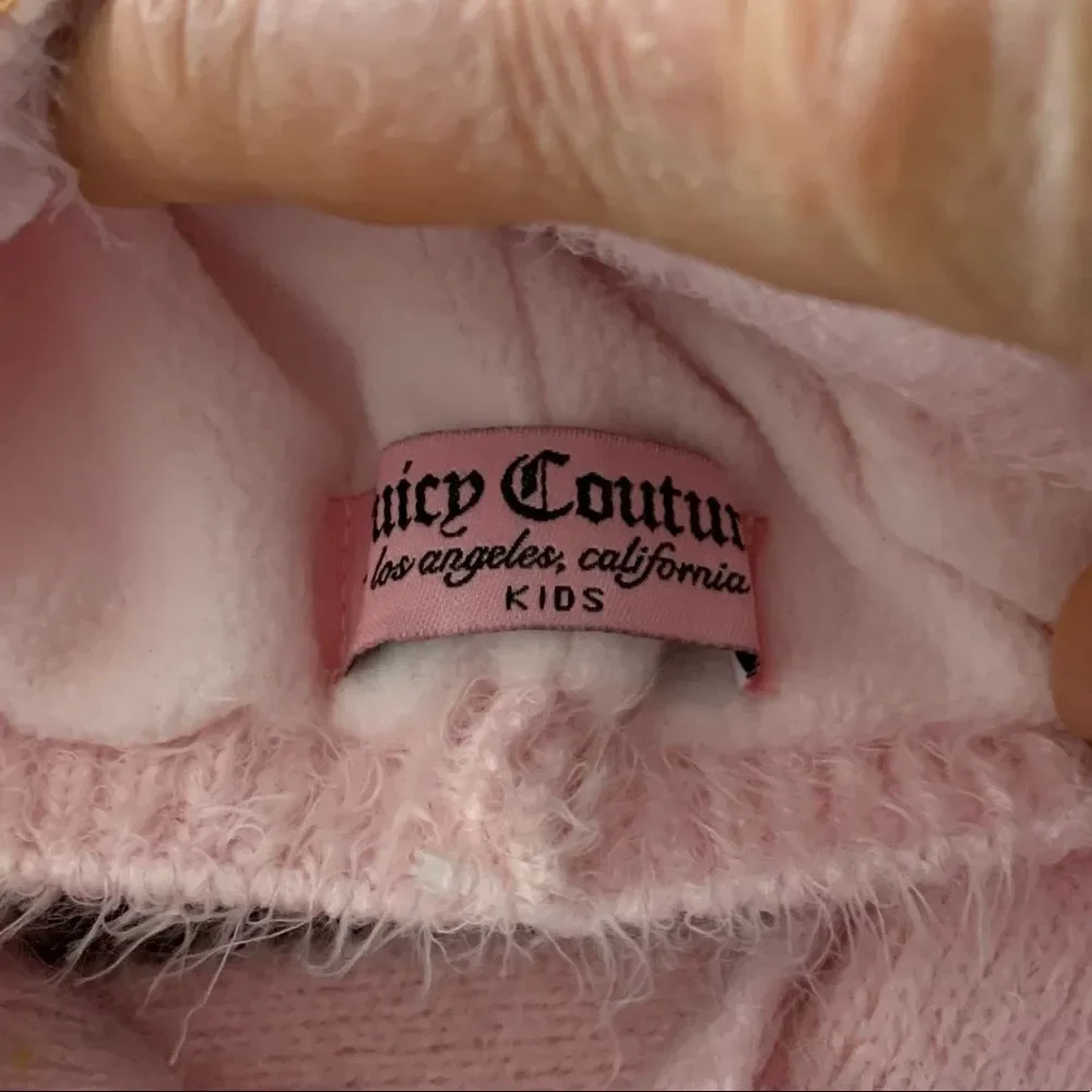 Juicy Couture pink brand new hat and scarf girls set, beautiful, fleece lining,